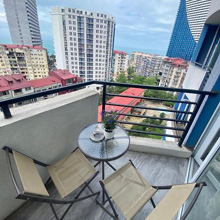 Appartement Pirosmani 18D, 12 Floor à Batoumi Extérieur photo