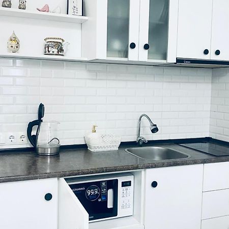 Appartement Pirosmani 18D, 12 Floor à Batoumi Extérieur photo